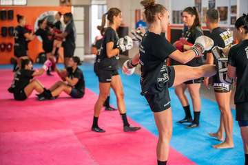 El Rocasa disfruta de una sesión de entrenamiento de Kick Boxing (Foto TA)
